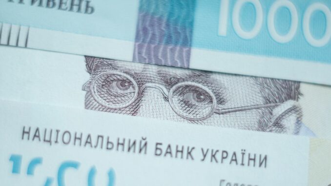 Banco Central de Ucrania prohíbe la compra de criptomonedas en moneda local