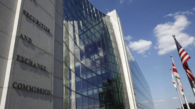 La SEC suma personal para aumentar los esfuerzos contra estafas cripto