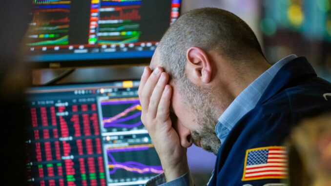 Market Wrap: Cryptos and Stocks Fall, Luna Foundation Guard Accumulates Bitcoin