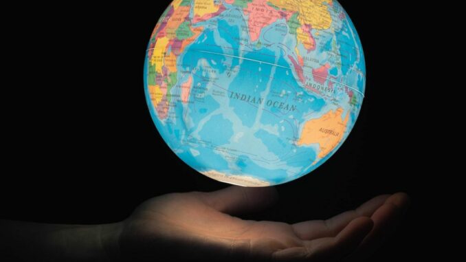 How DAOs Open Doors for the Unbanked