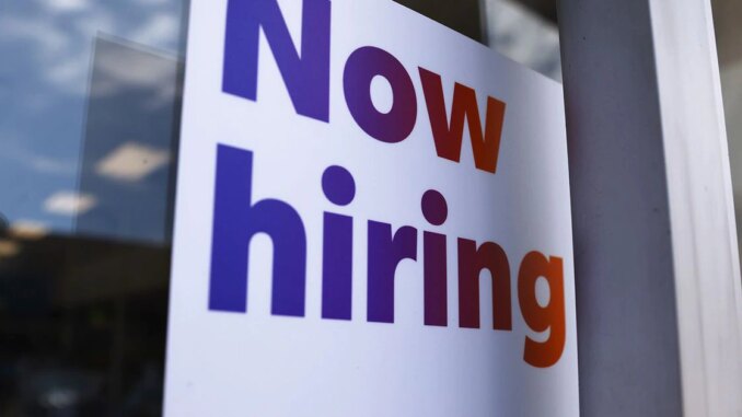 Crucial US Jobs Report Could Test Fed's Resolve, Bitcoin's Resilience