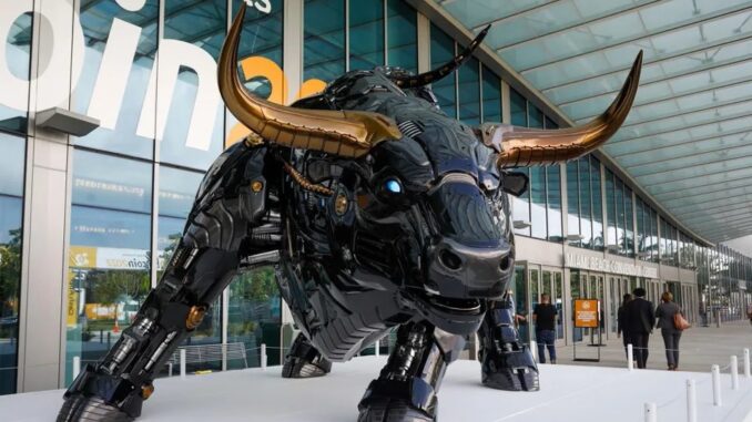 Bitcoin bull parabola