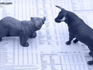 Fundstrat’s Tom Lee Dismisses Market Collapse, Calls Pullback a ‘Buying Opportunity’